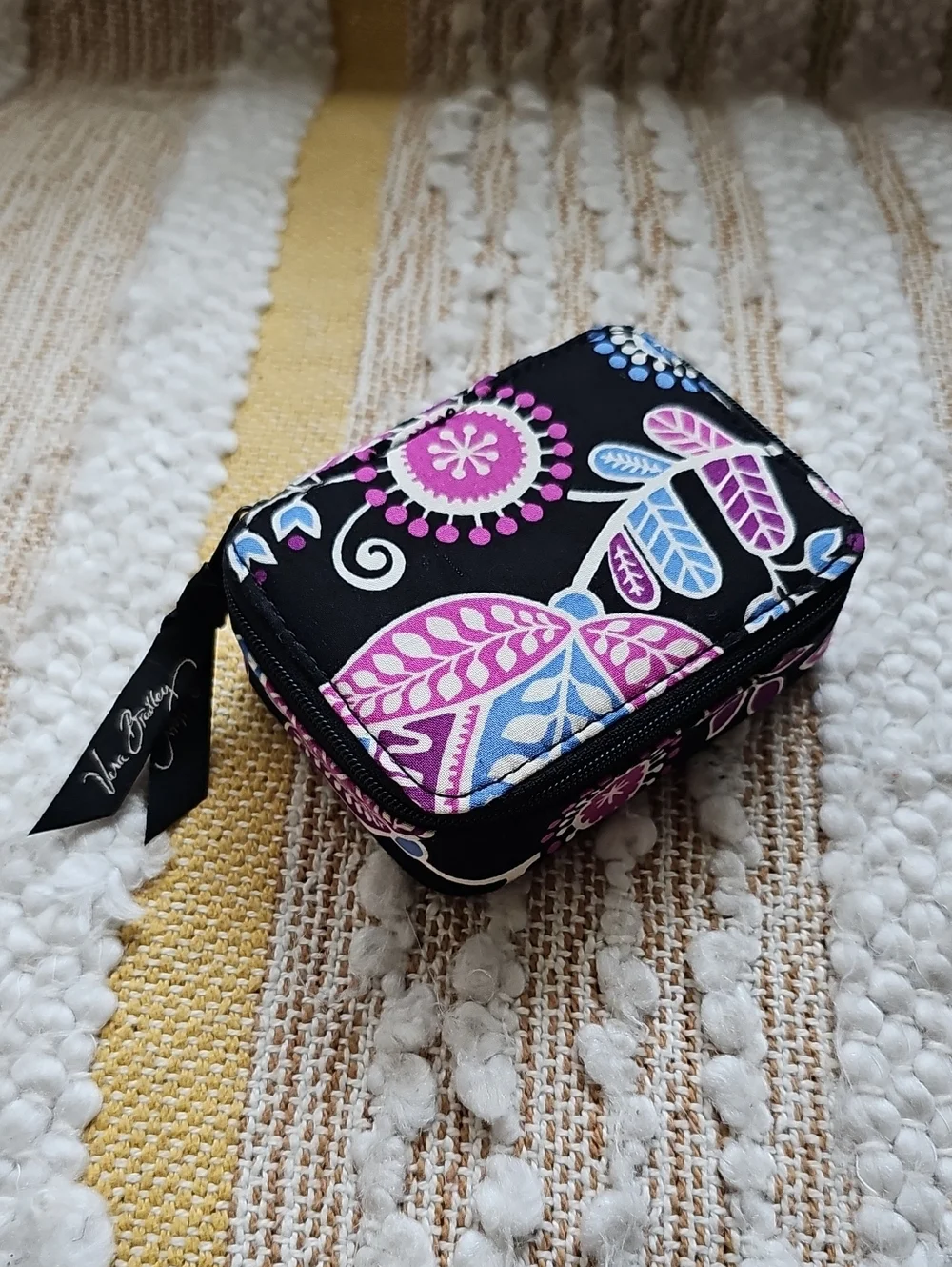 Vera Bradley Black Travel Case In Print Alpine Floral